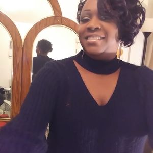 Meet your Posher, Antoinette